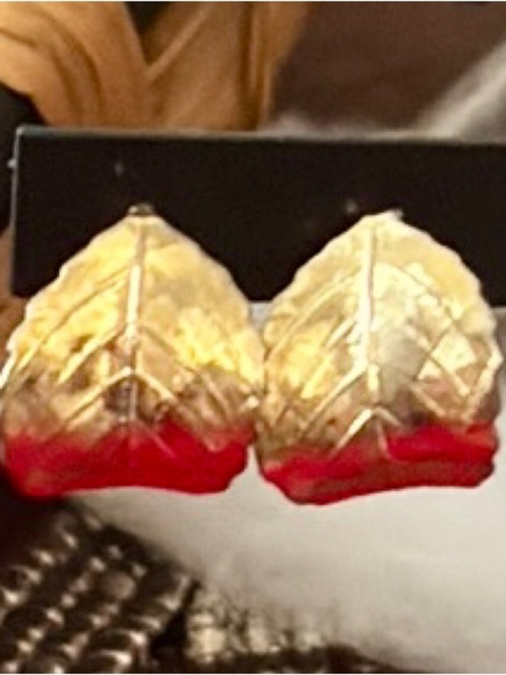 Lovely Vintage Napier Gold‑Tone Leaf Earrings — Mid‑Century Elegance